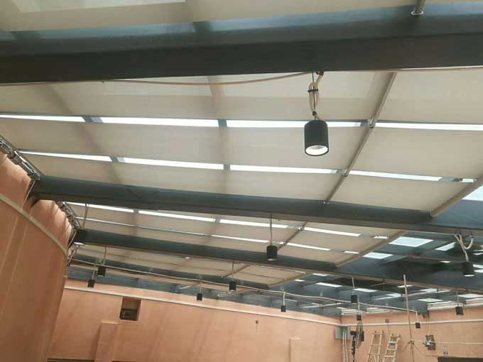 南宁台湾街台北中心商场FSS卷轴式电动天棚遮阳帘工程项目